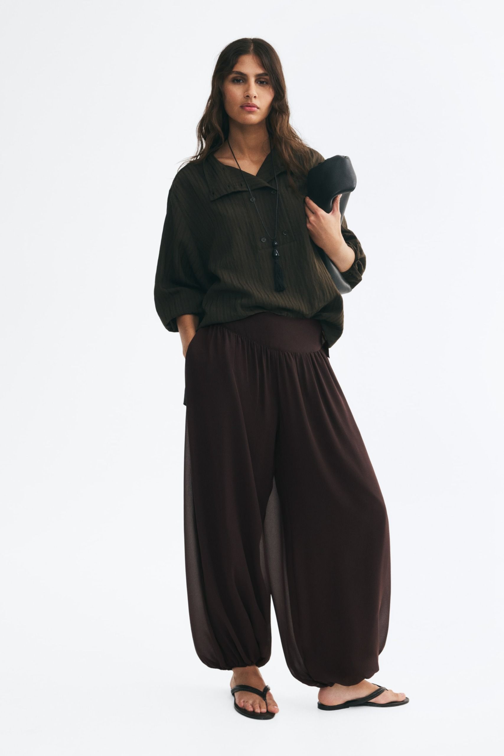 Loose-Fit Balloon-Leg Pants