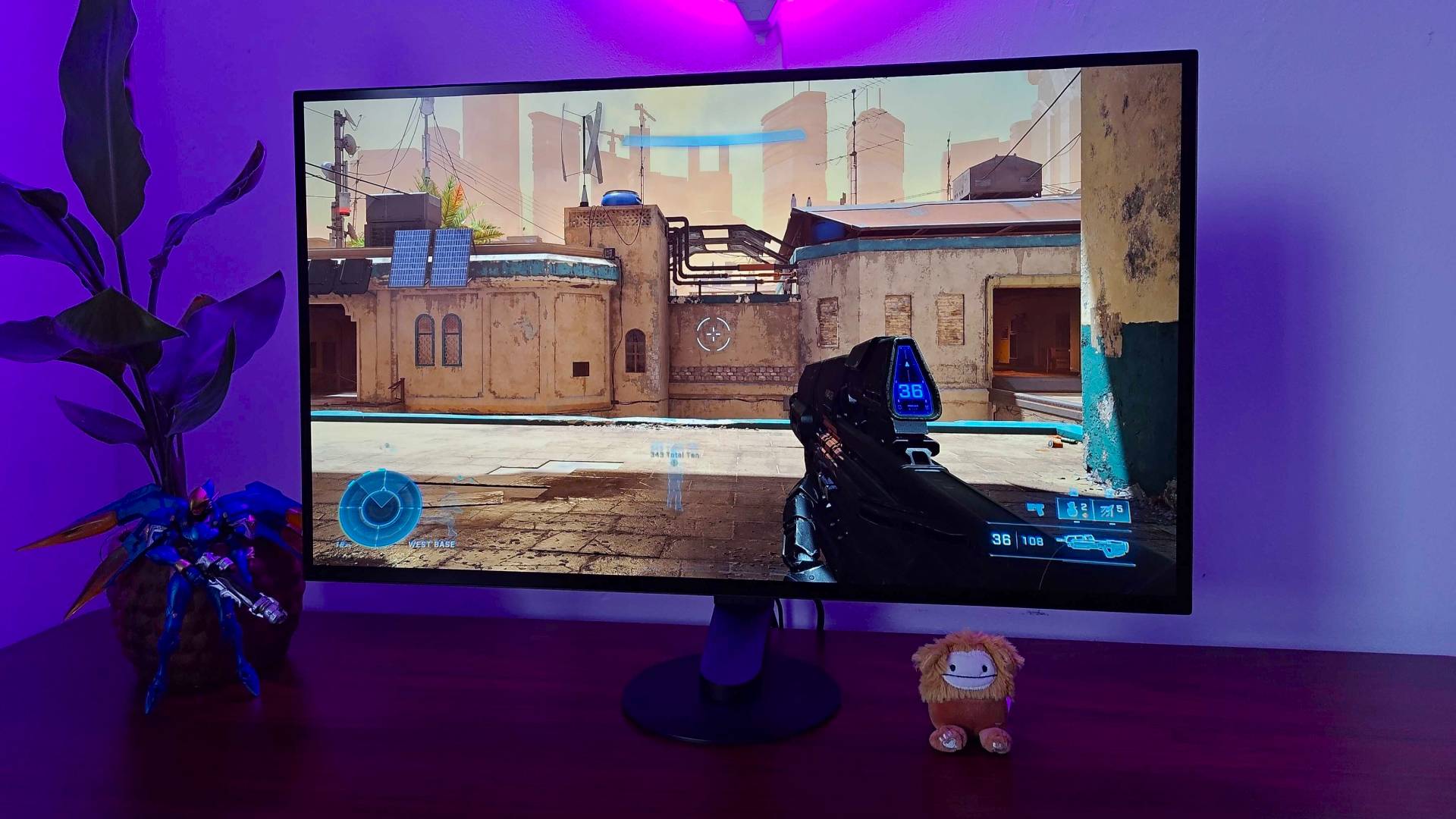 Sony Inzone M10S monitor with Halo Infinite multiplayer gameplay on screen