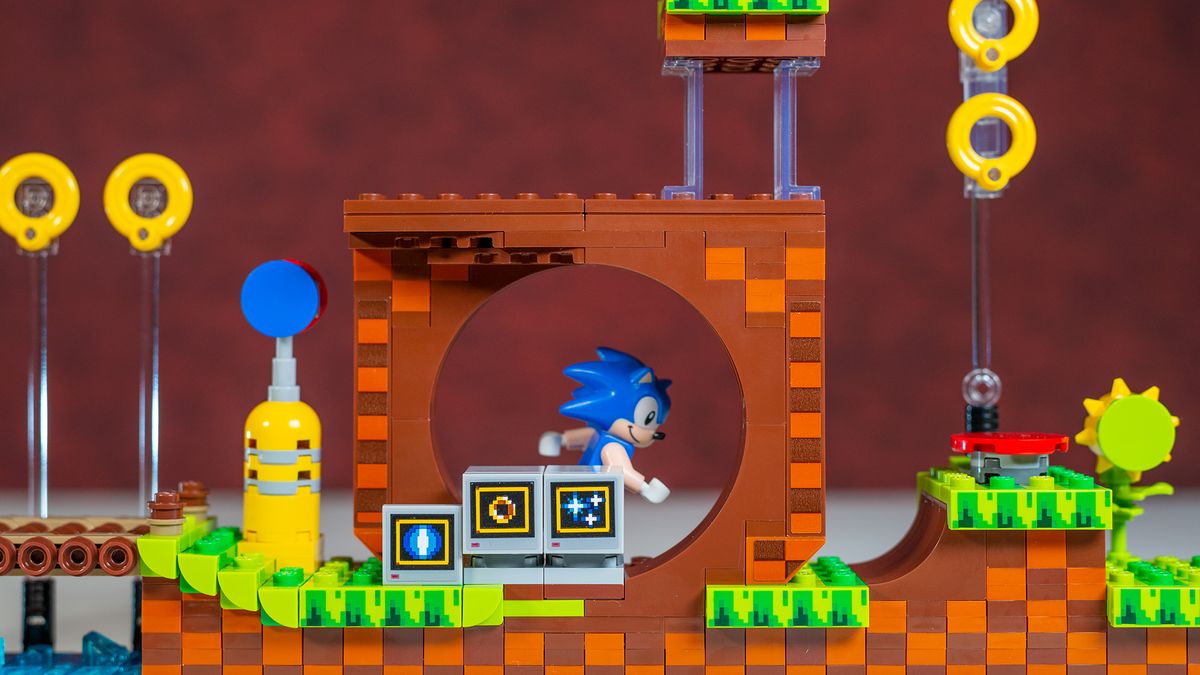 Lego Sonic the Hedgehog - Green Hill Zone features