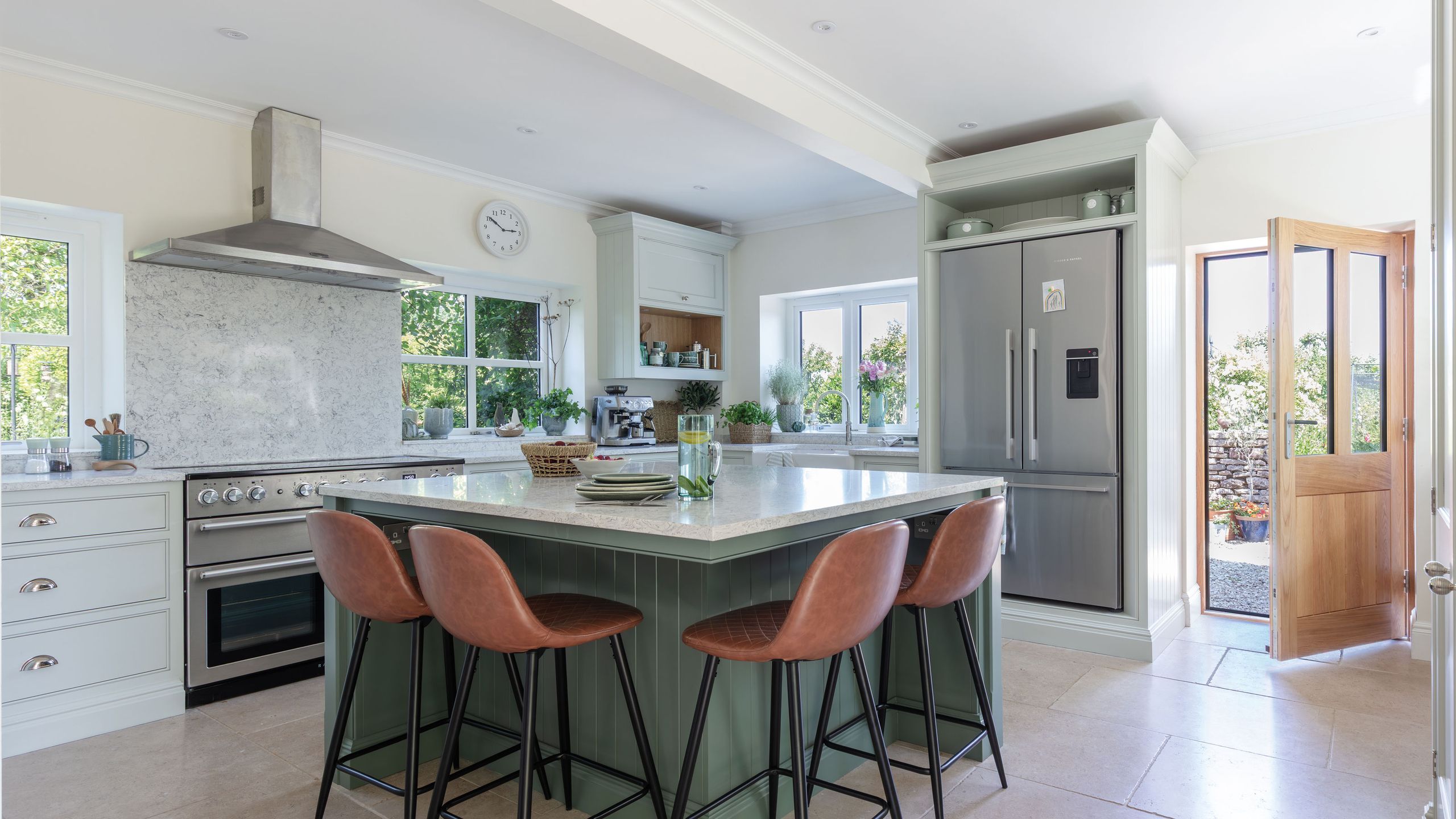 7 clever design features that gave this kitchen a high-end look on a realistic budget – the finished results are stunning
