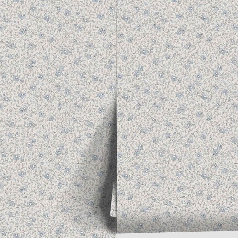 pale blue patterned wallpaper