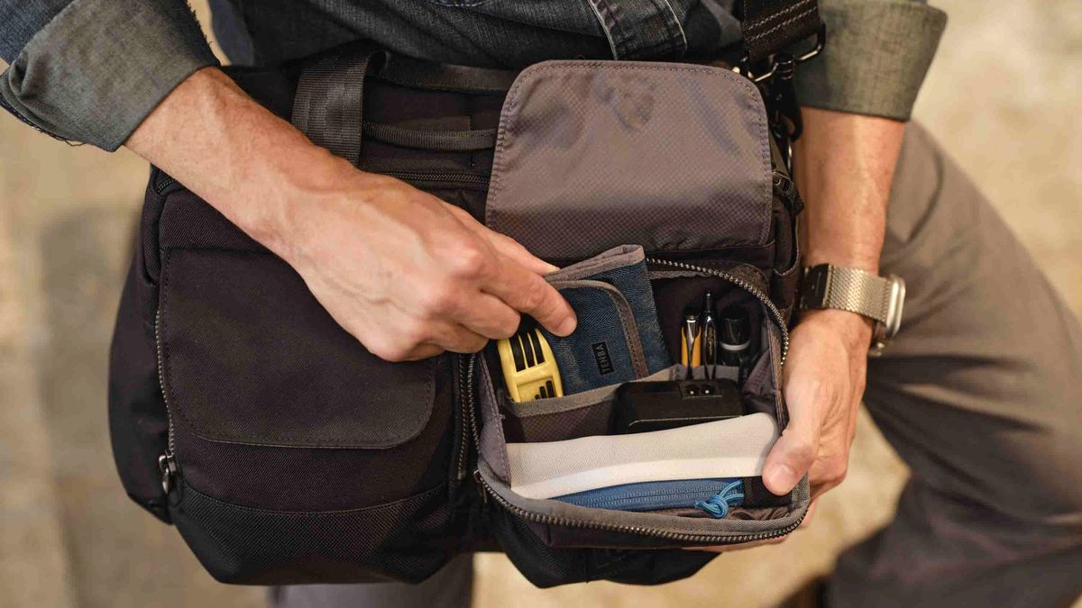 Tenba DNA v2 shoulder bag