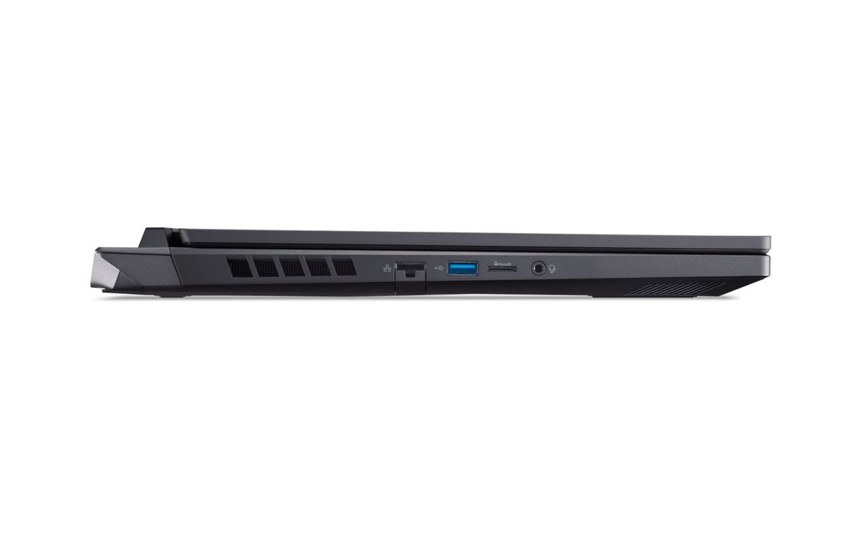 Acer Nitro 17 (AN17-72) gaming laptop.