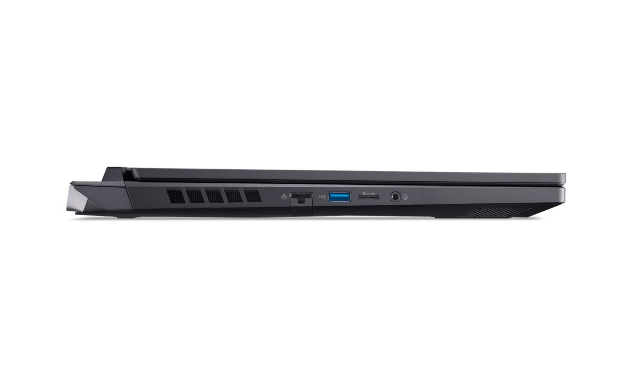 Acer Nitro 17 (AN17-72) gaming laptop.