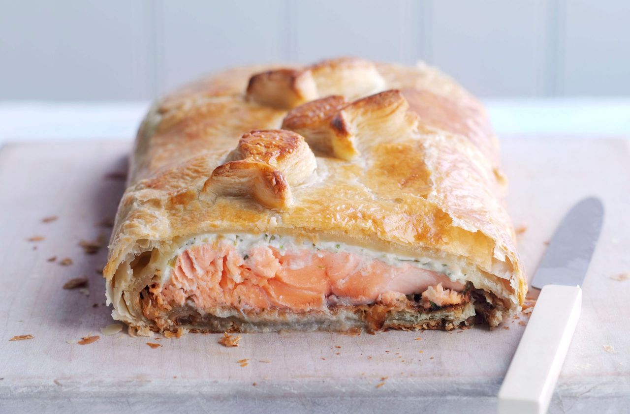 Salmon en croute recipe