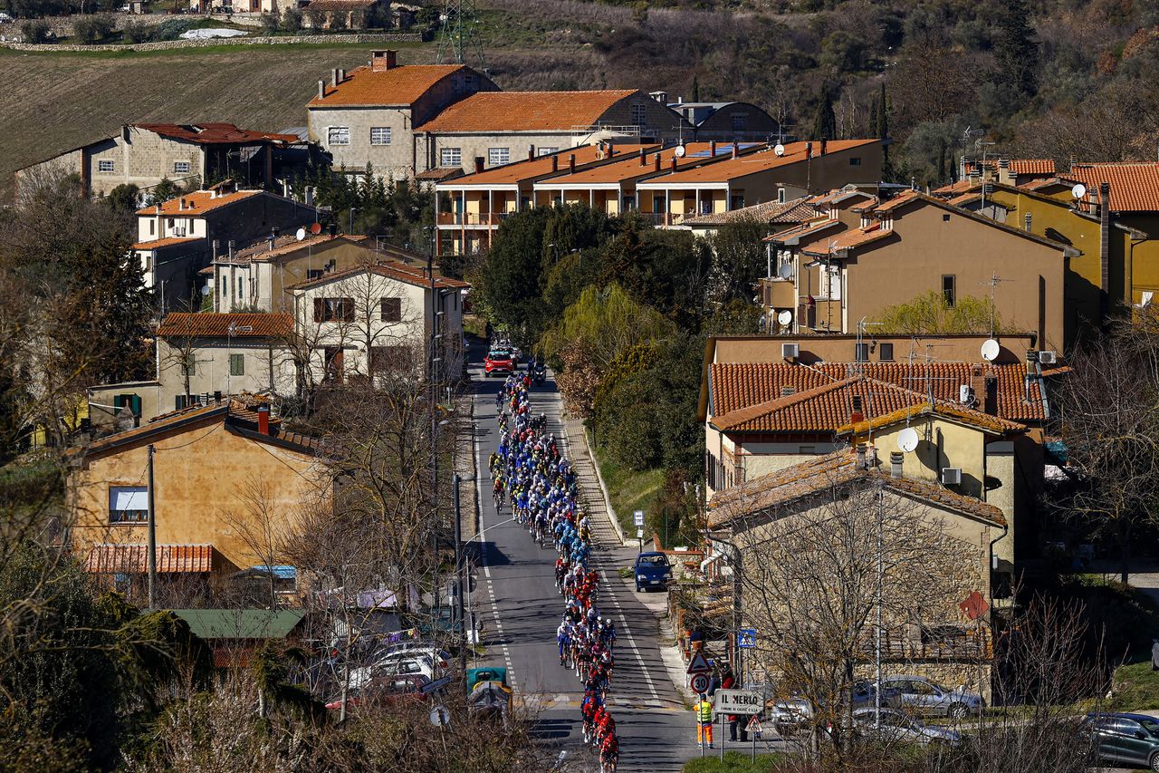 Tirreno Adriatico 2022 - 57th Edition - 2nd stage Camaiore - Sovicille 219 km - 08/03/2022 - Scenery - Peloton - photo Luca Bettini/SprintCyclingAgency&Acirc;&copy;2022
