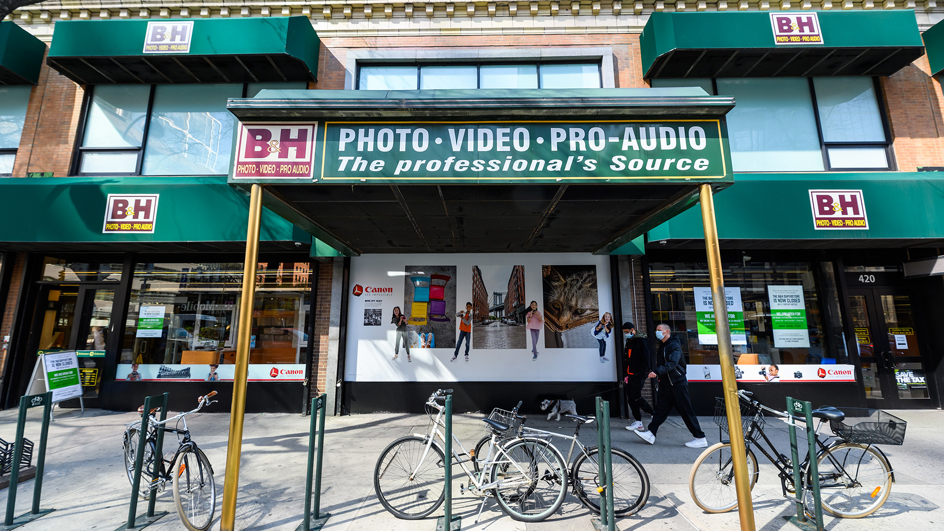 B&amp;amp; H Photo in New York