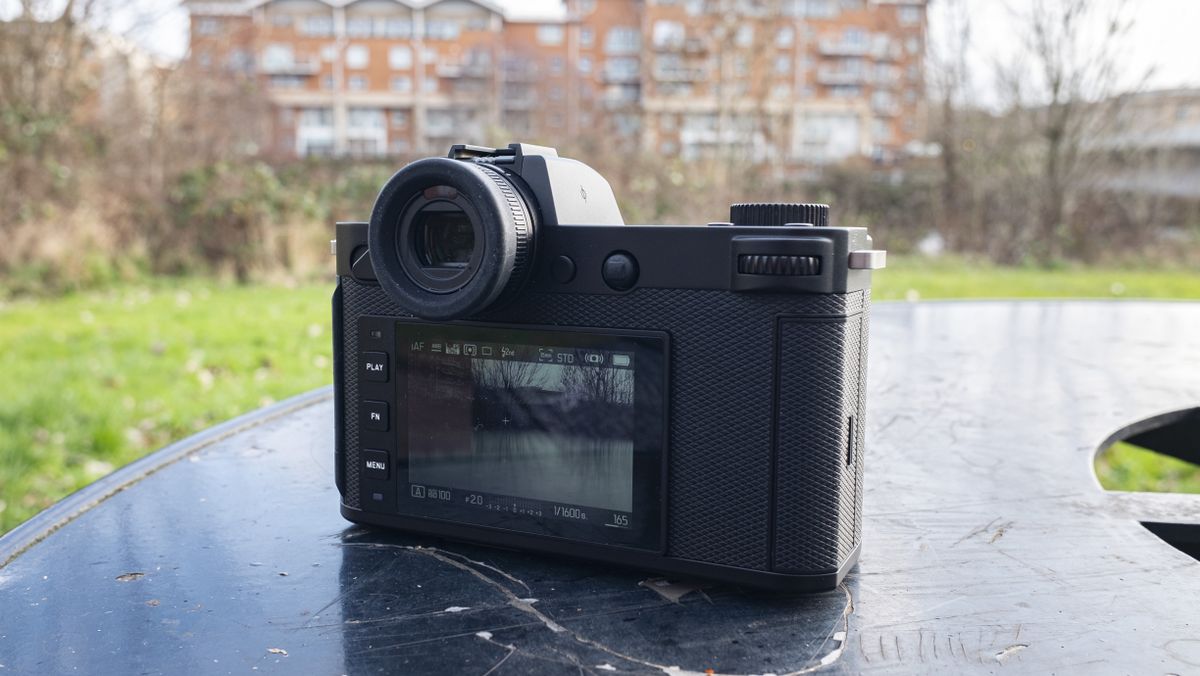 Leica SL2-S