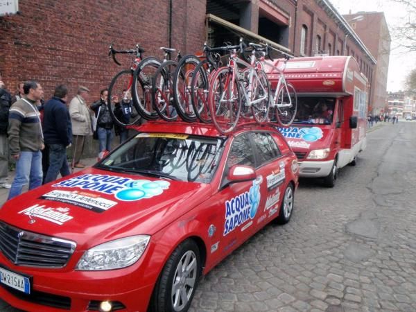 The Acqua &amp; Sapone team only had a camper van