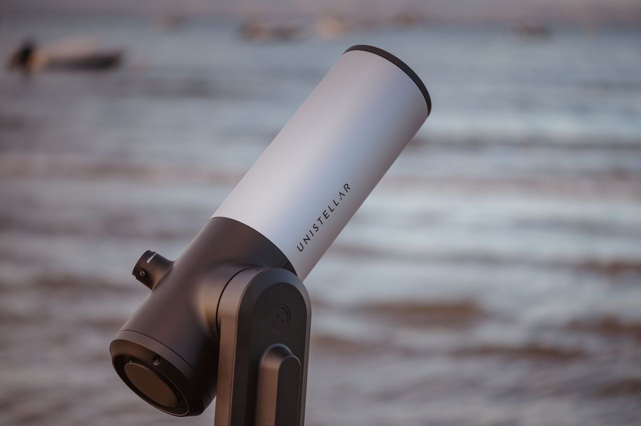 Unistellar eVscope 2 Lifestyle Picture