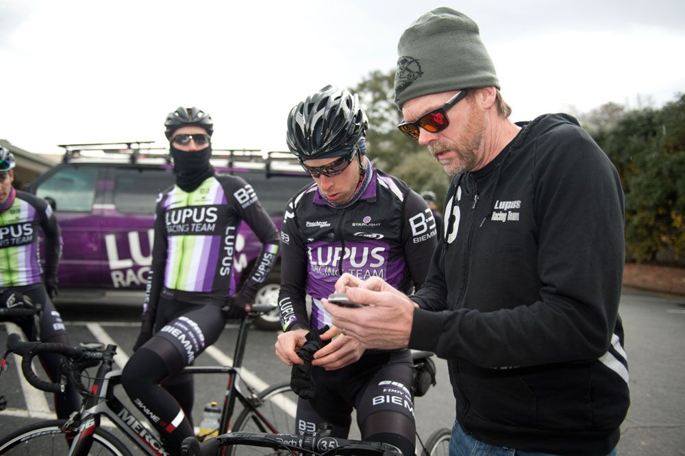 Steve Carpenter returning as assistant director sportif, goes over directions before a ride.