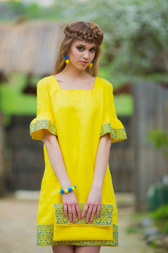 traditional Ukrainian clothing
