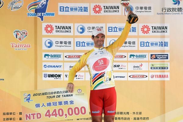 440,000 new Taiwan dollars in the pocket of Pollock