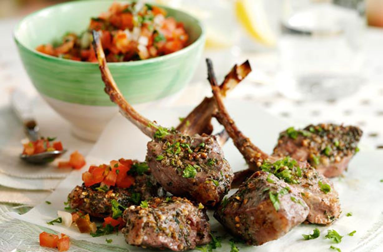 Slimming World&#039;s garlic and herb lamb with Mexican salsa