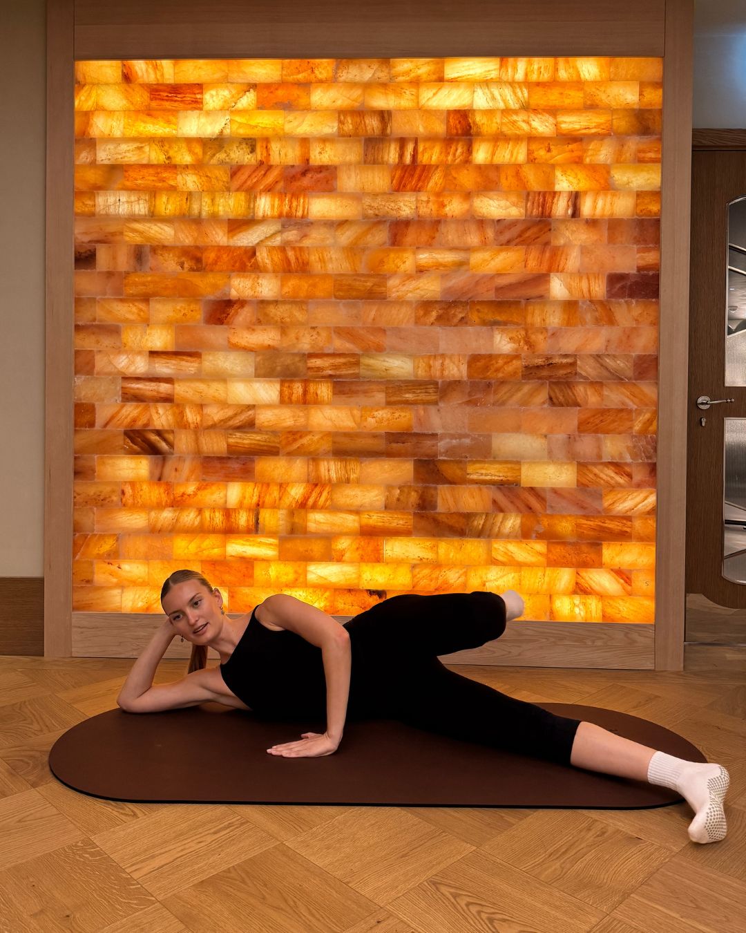 Side Lying Bicycle: Pilates instructor and MC UK Master Ashlea McKee demonstrating the best Pilates moves for runners