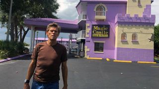 Willem Dafoe as Bobby Hicks in The Florida Project