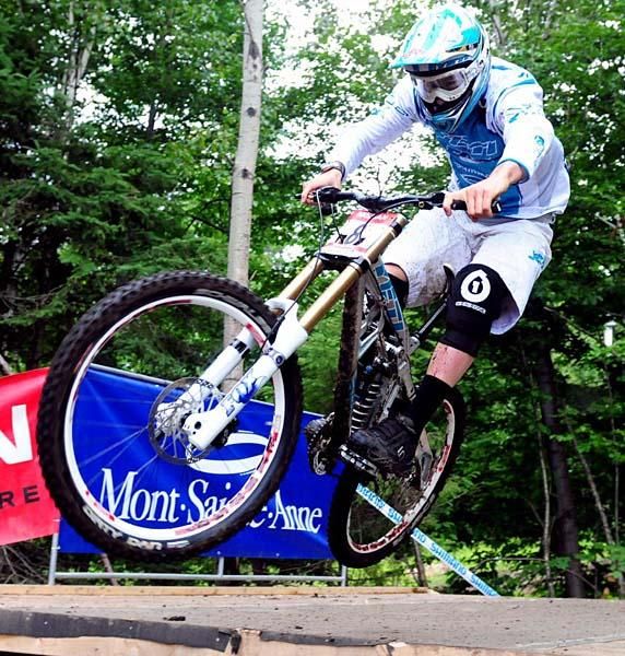 Sam Blenkisop (Yeti Foxshox Factory Race Team)