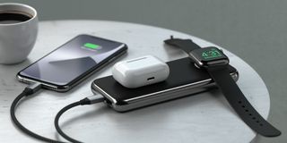 Quatro Wireless Power Bank / Portable Charger - Satechi