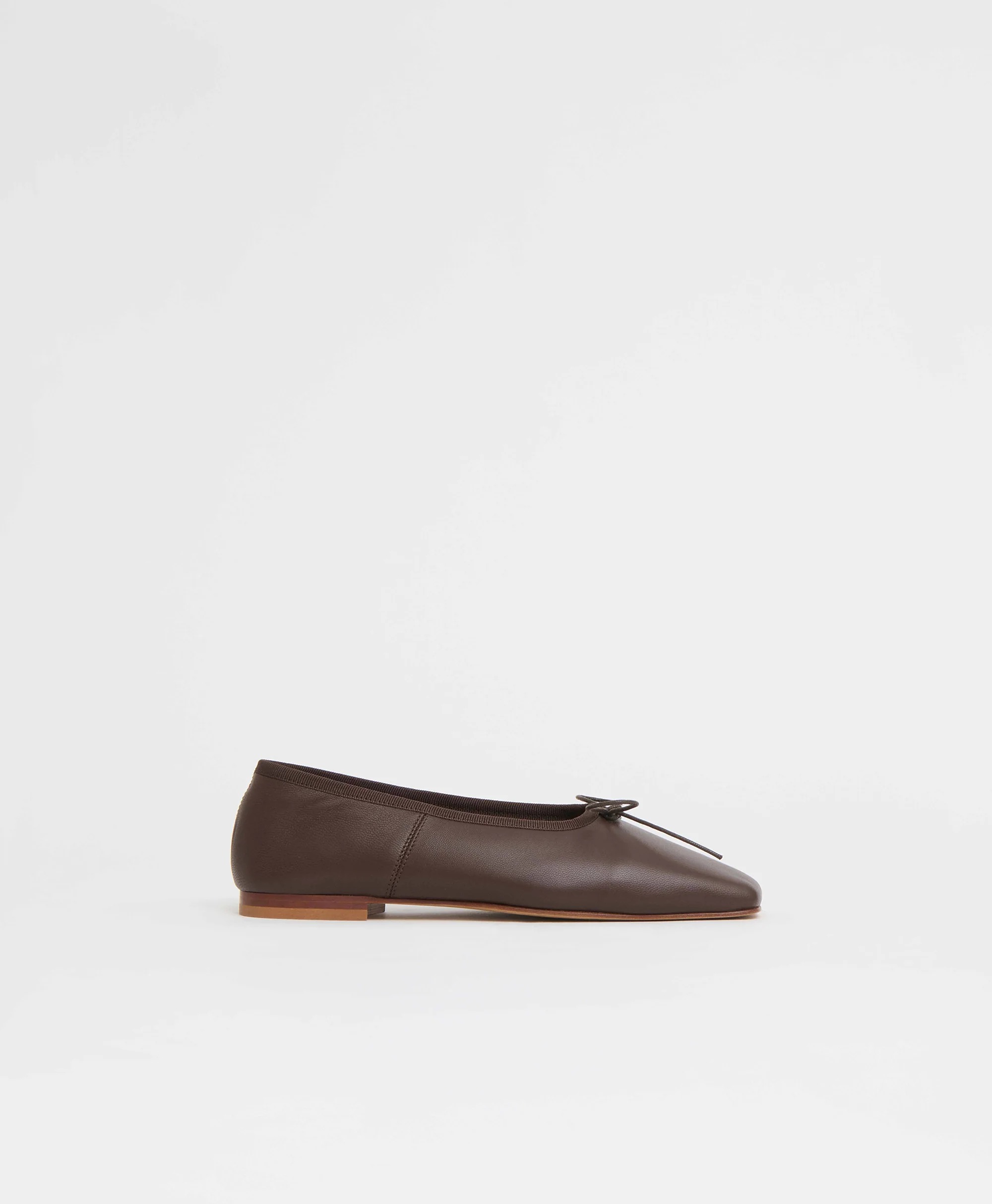 27 EDIT Naturalizer, Carla Flats