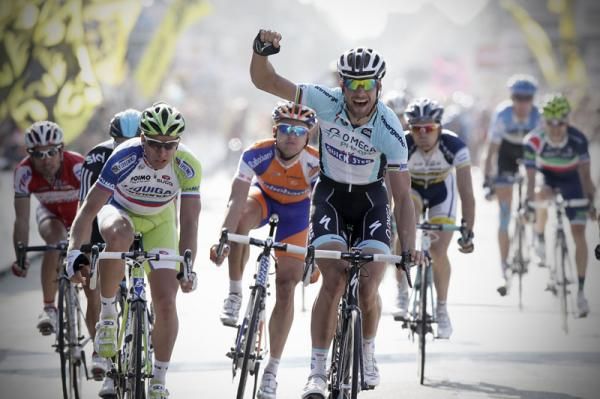 Tom Boonen (Omega Pharma-QuickStep) takes the race in a close sprint