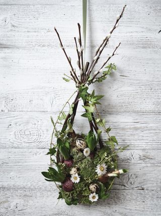 home makeover ideas – spring wreath