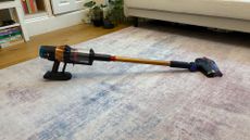 Testing the Dyson DS60 Piston Animal Vacuum