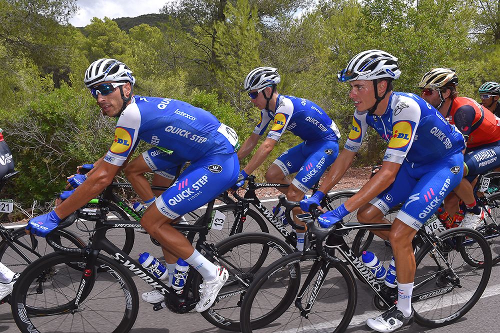Quick-Step Floors riders in the bunch during stage 5 at the Vuelta