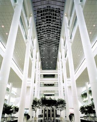 SunTrust Garden Offices, Atlanta atrium, 2000.