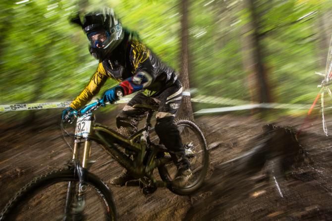 Zarja Cernilogar racing to the win in Maribor