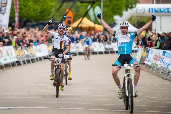 Raphael Gay wins the junior men's race ahead of Philipp Bertsch