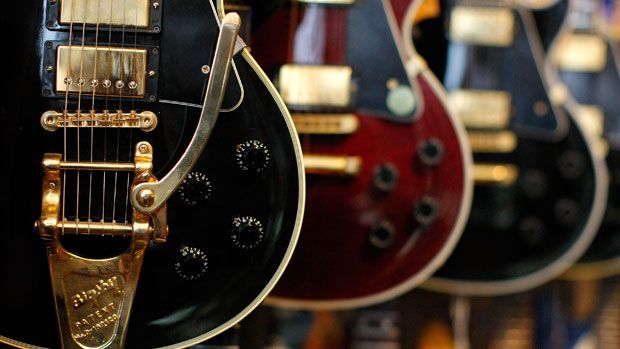 Les Paul Guitars