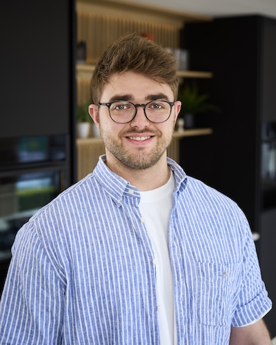 An expert headshot of Scott Hedger, Senior Design Consultant at Ashford Kitchens & Interiors