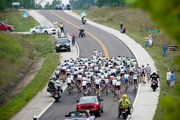 A large group takes to another of Missouri's rolling climbs.