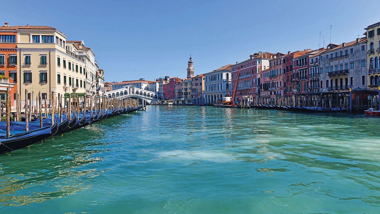 A deserted Grand Canal in Venice © ANDREA PATTARO/AFP via Getty Images