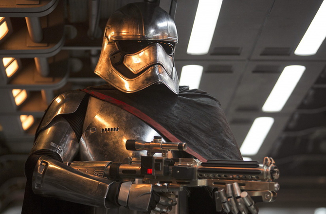 Captain Phasma in the Star Wars Universe