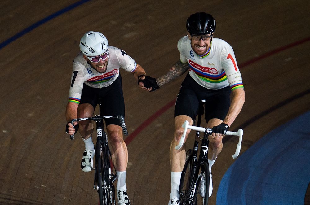 Mark Cavendish and Bradley Wiggins in action during the team elimination during the Six Day London
