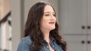 Kat Dennings smiling as Riley on Shifting Gears