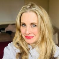 Tanith Carey's avatar