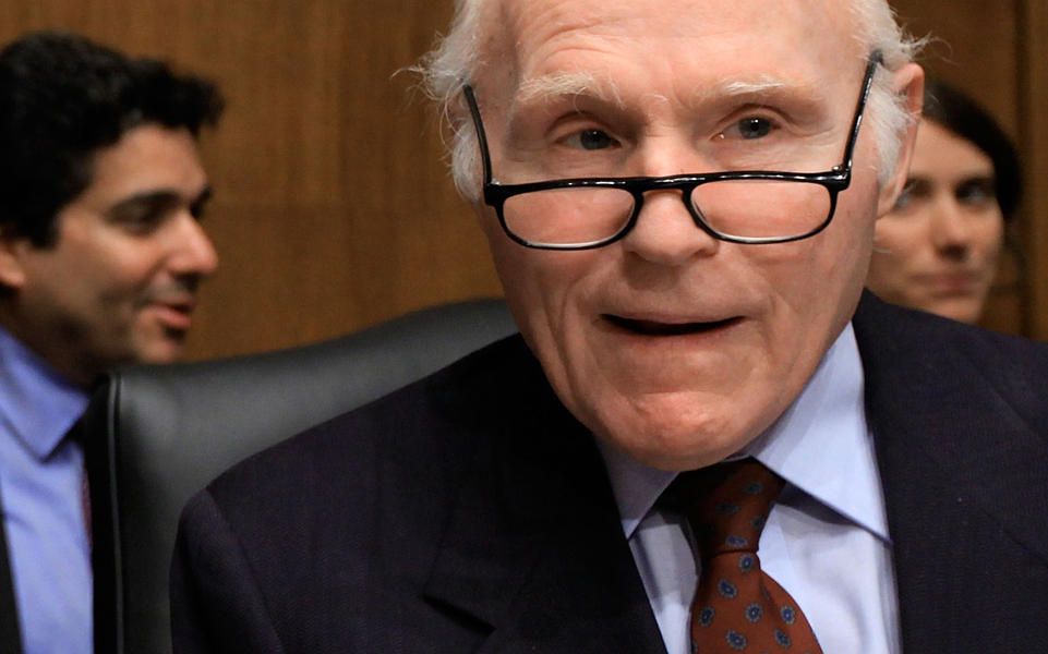 Departing basketball team owner, ex-U.S. Sen. Herb Kohl mails $500 checks to arena workers