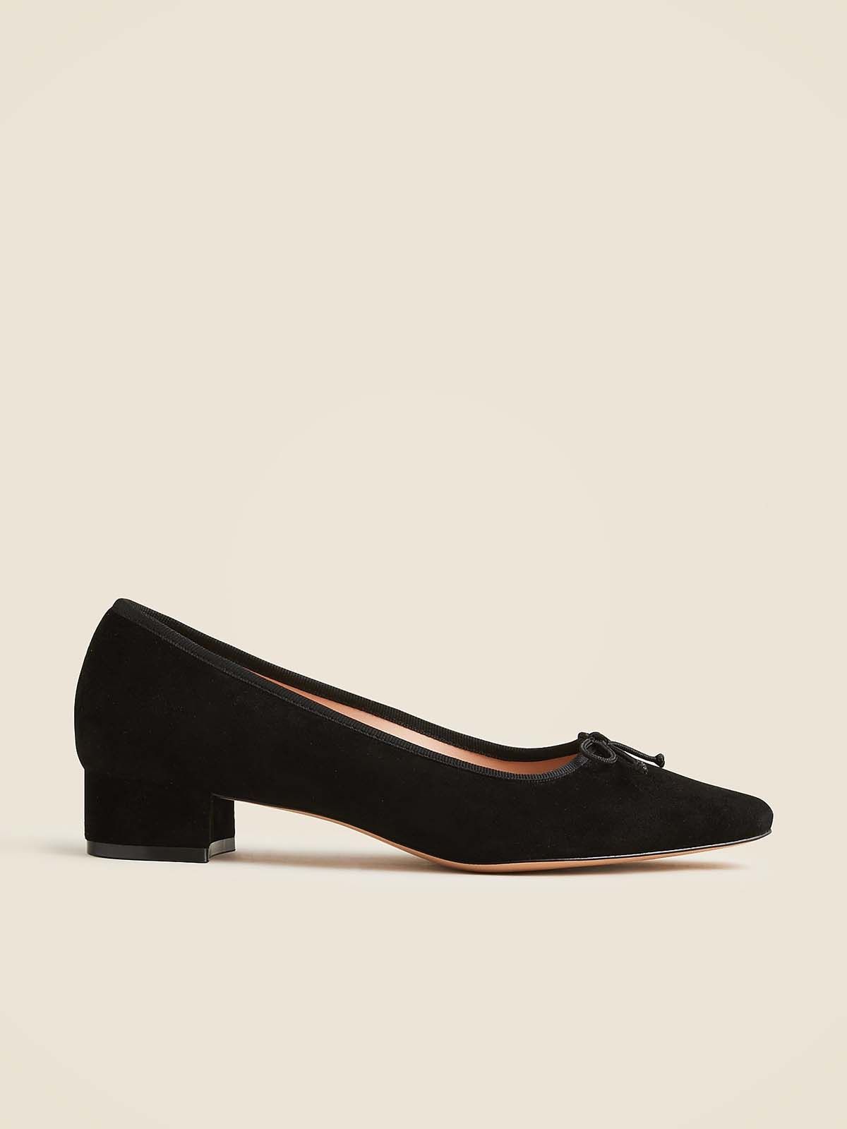Pointed-Toe Pumps in Suede
