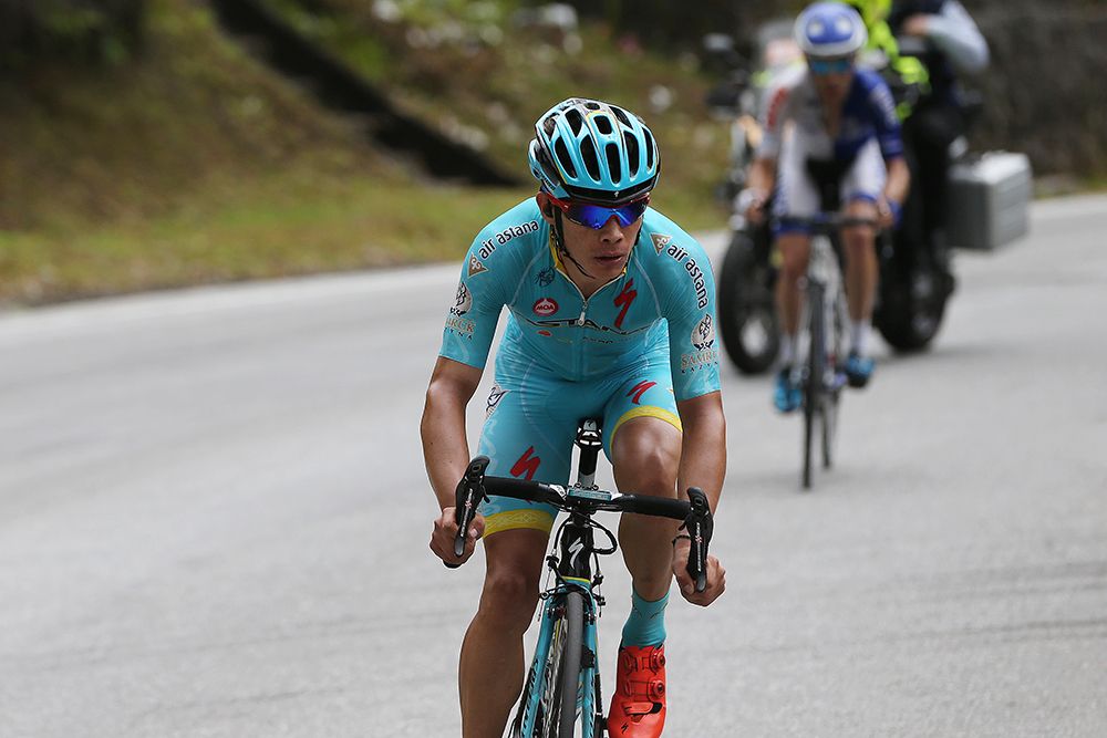 Miguel Angel Lopez (Astana) heads for a stage win in Langkawi