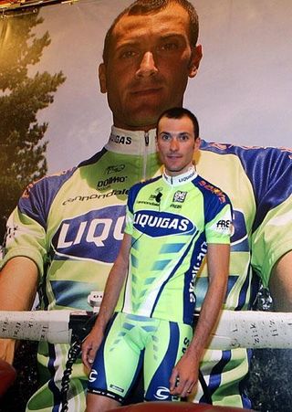 Ivan Basso. Resplendent in green.