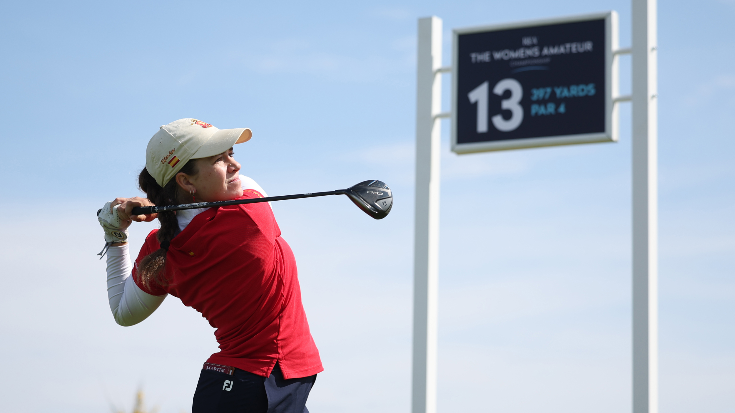 Paula Martin Sampedro hits a tee shot at the Women's Amateur