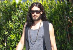Russell Brand, Russell brand paparazzi, Russell Brand arrested, Russell Brand investigated by police, Russell Brand throws photographers phone, Russell Brand Katy Perry, Russell Brand Katy Perry divorce, Russell Brand news, Russell Brand New Orleans 