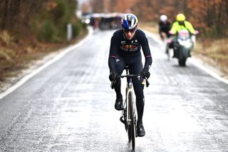 Roger Adrià out front on stage three of Tirreno-Adriatico 2025