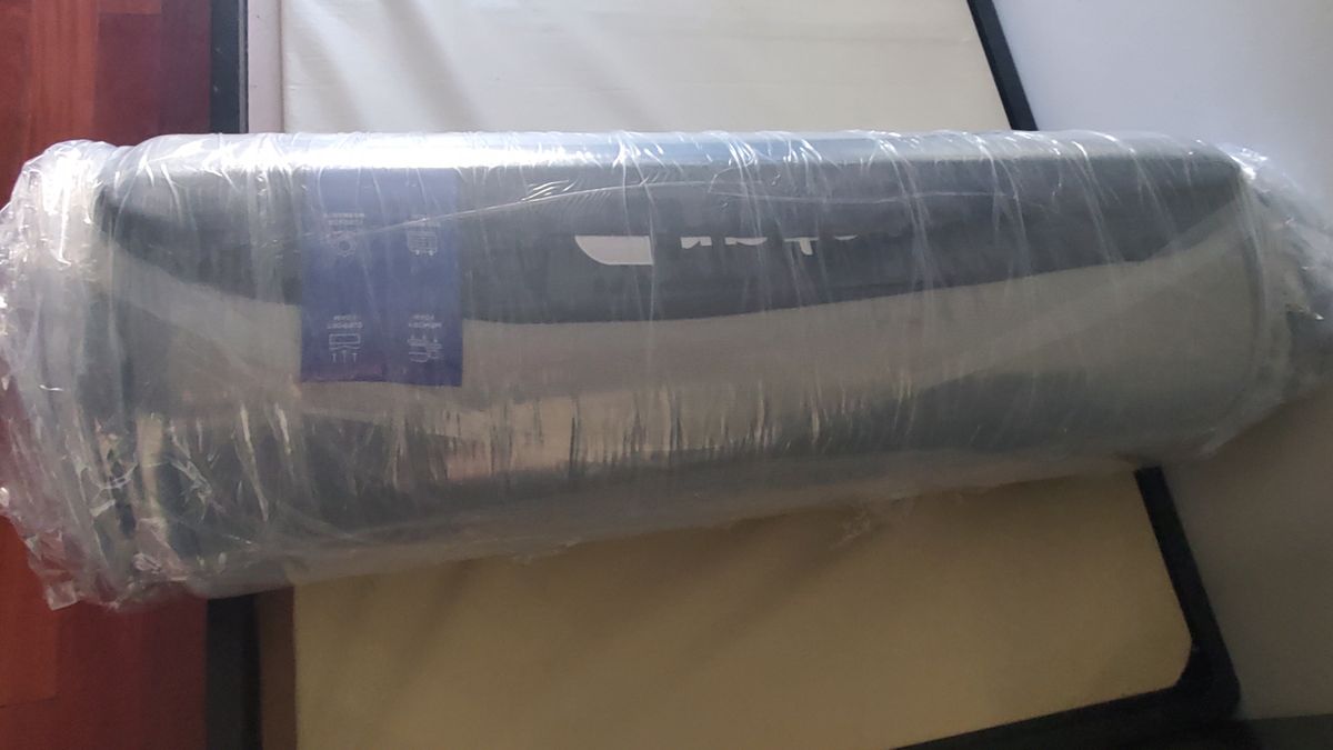 What is white glove delivery for mattresses? TechRadar