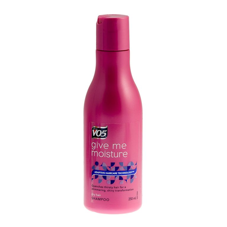 Photo of the VO5 Give Me Moisture Shampoo