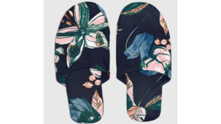 Tabbie Ecovero™ Printed Slippers With Bag