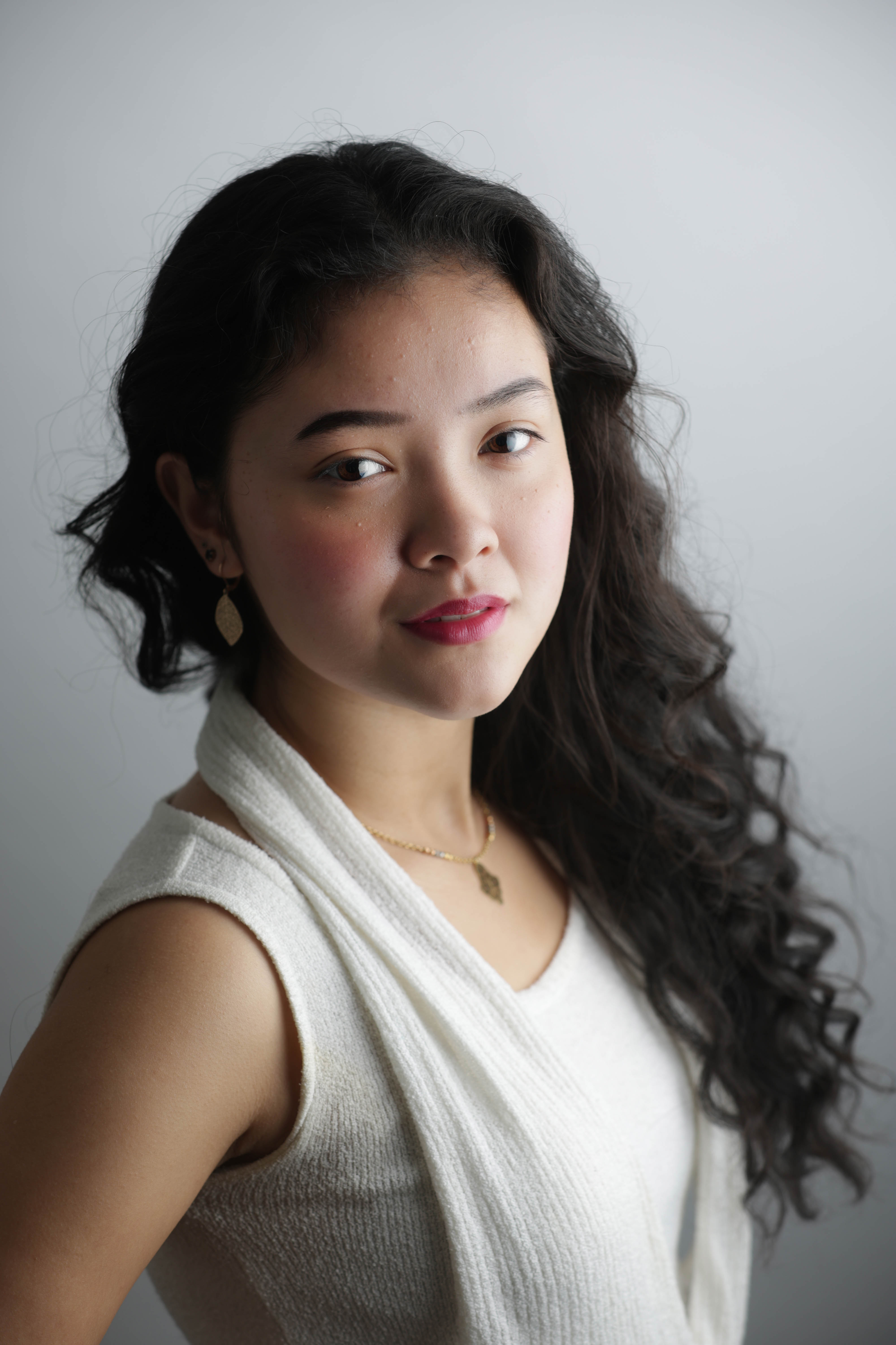 portrait of young woman, Sam Elbahja