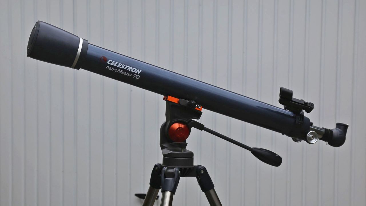 Celestron AstroMaster 70AZ telescope